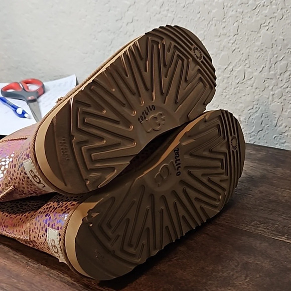 UGG Classic II‎ Spots - Picture 5 of 6